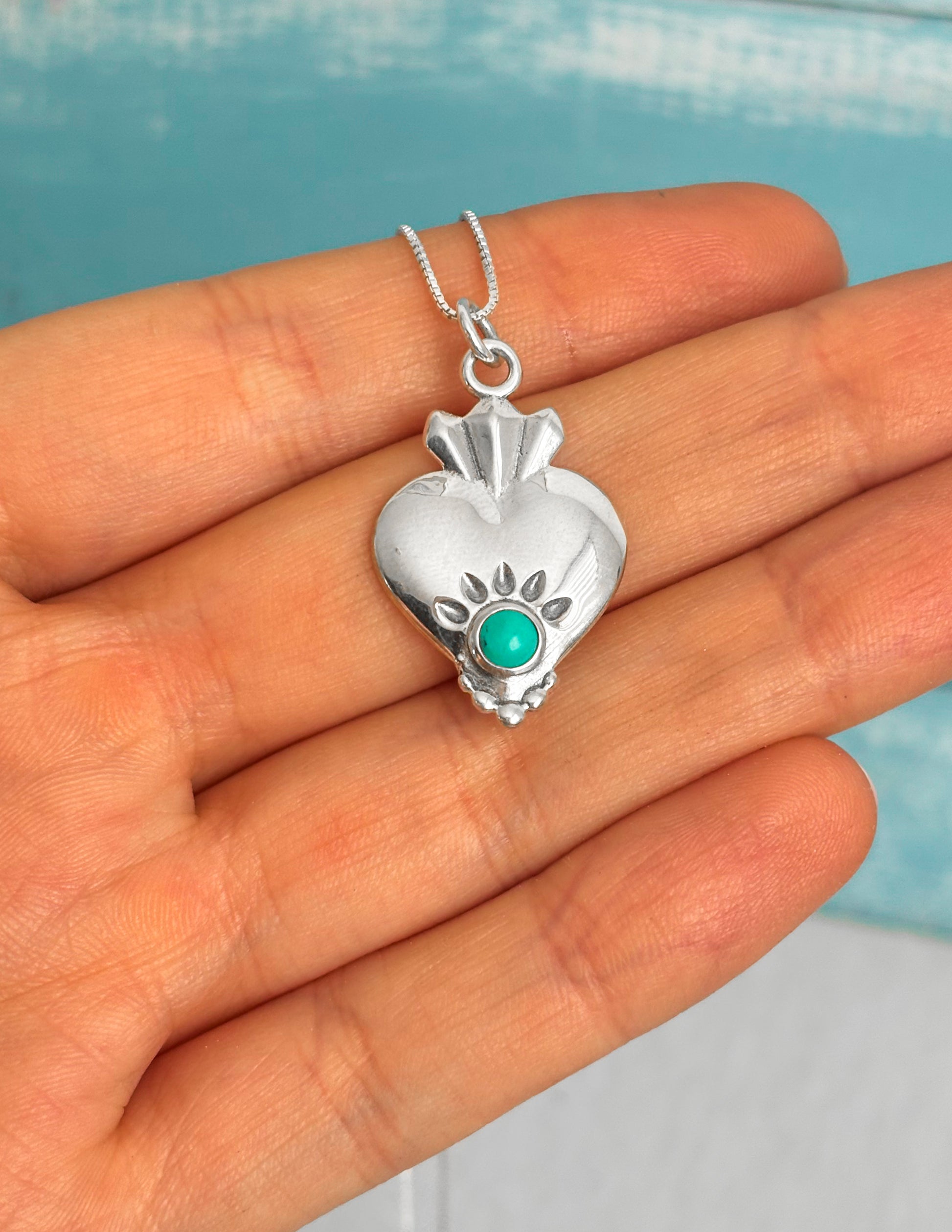 Amuleto corazón turquesa