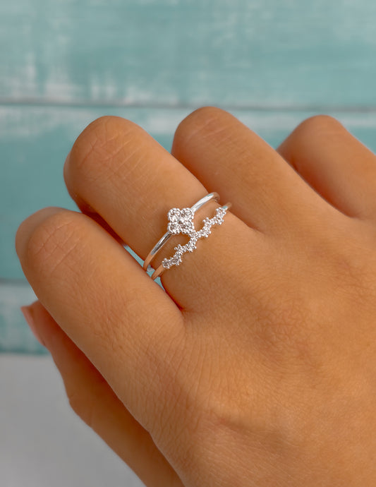Anillo Trébol ajustable