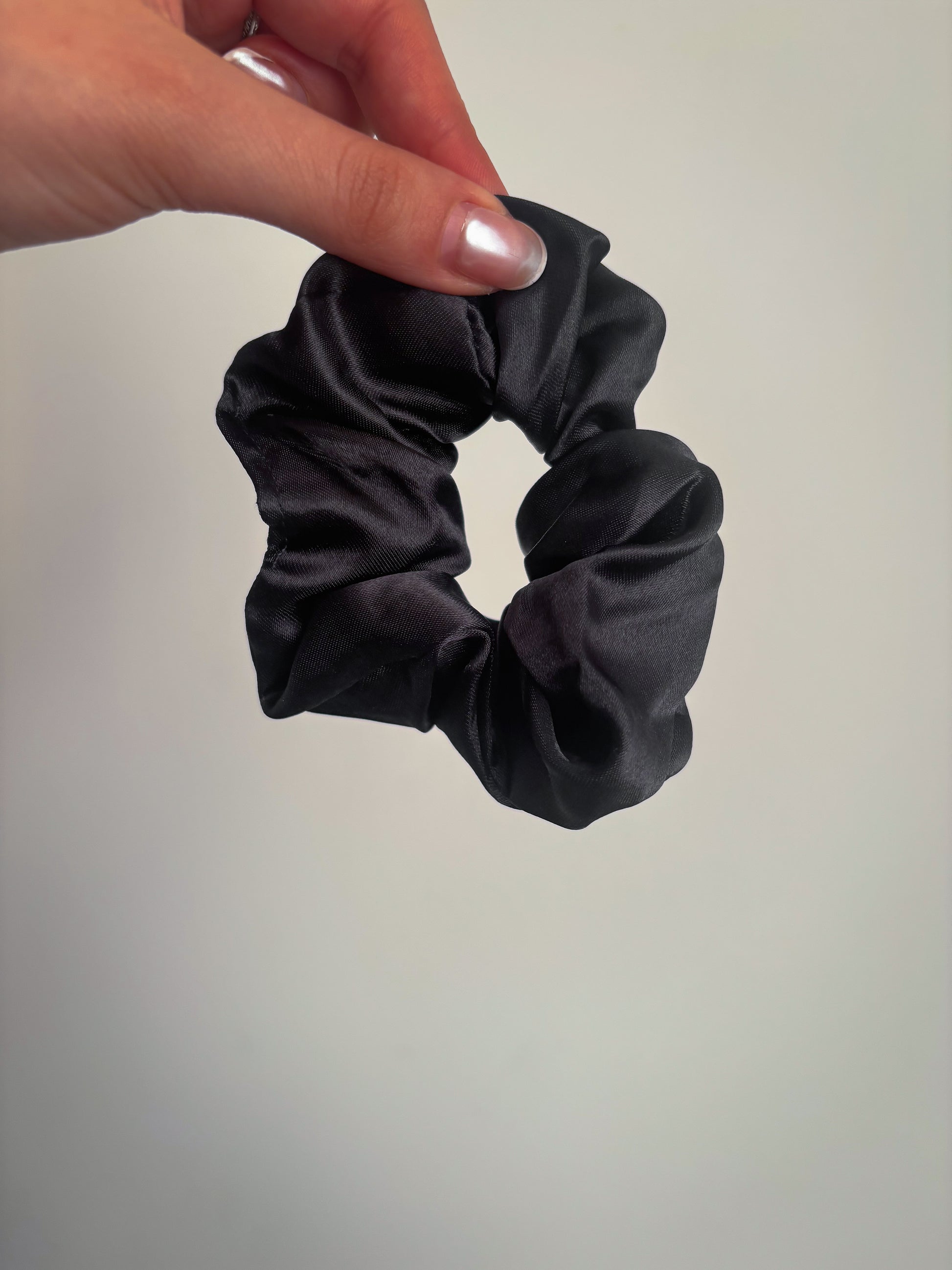 Colet negro satinado