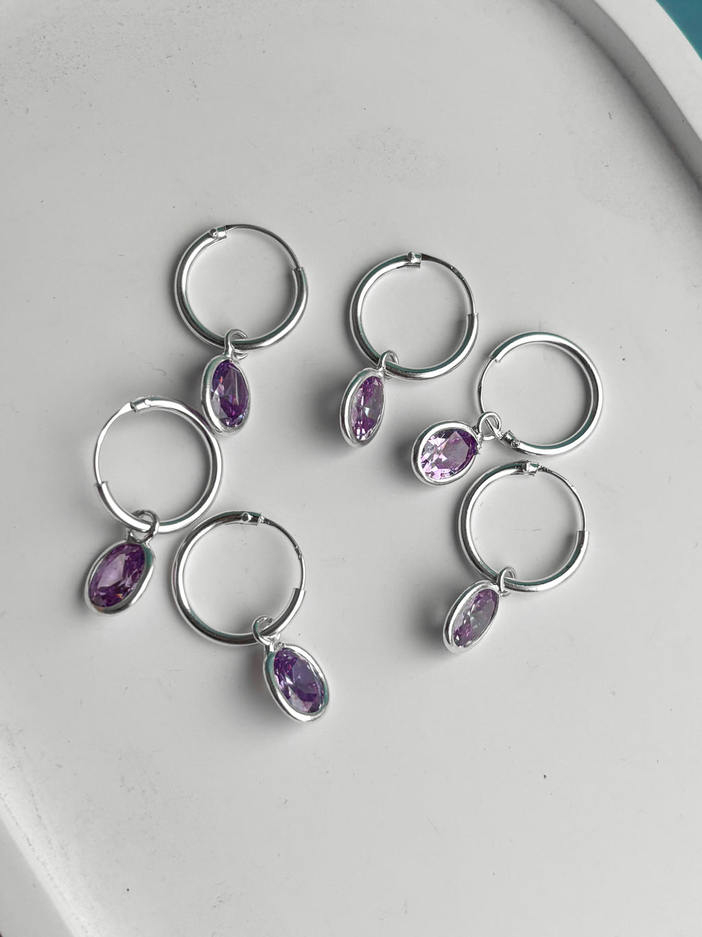 Argollas moradas
