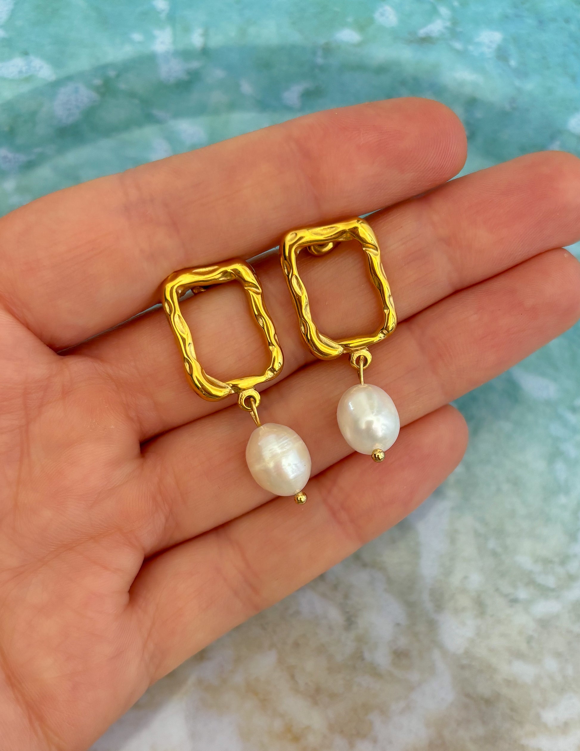 Aros Perla Enchape 18K